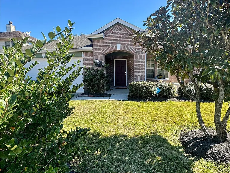 7130 Liberty Creek Trl — Photo 3