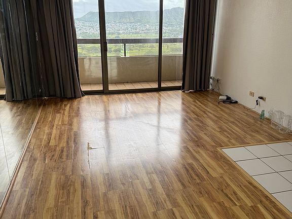 2nd image of 2499 Kapiolani Blvd APT 3107