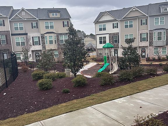 4th image of 524 Sonata Walk
