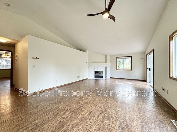 3rd image of 1935 SE 75th Ct