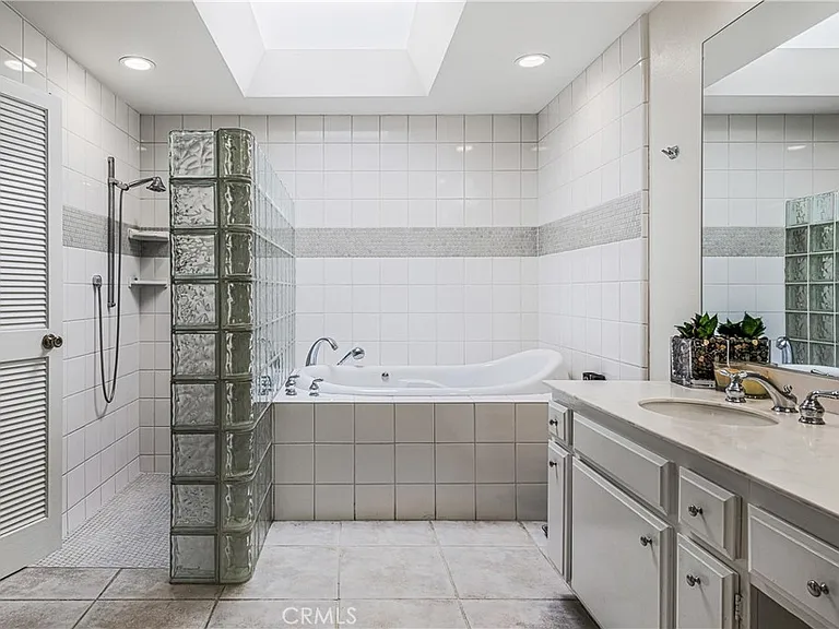 19 Cornell Dr — Photo 19