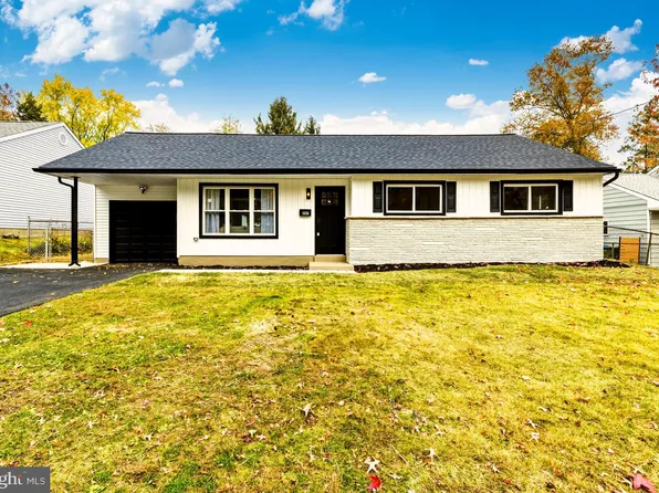 207 Chapel Ave E, Cherry Hill, NJ 08034