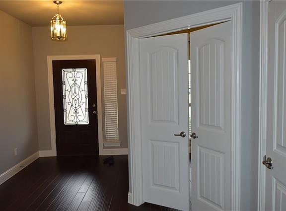2nd image of 4116 Fordham St