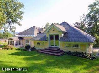 1020 Simonds Rd, Williamstown, MA 01267