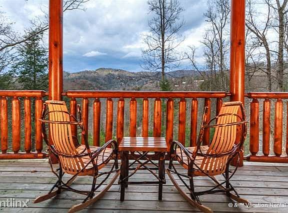 A romantic night stargazing