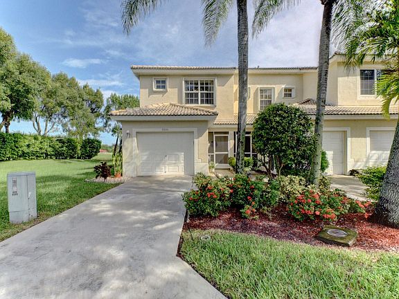 3rd image of 9995 Porta Leona Ln