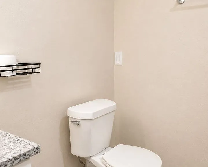 4223 SE 4th Pl — Photo 36