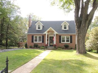 3018 Lawrence Dr, Falls Church, VA 22042