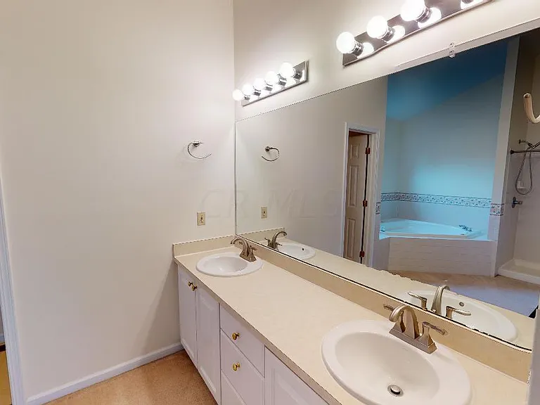 6498 Ringsend Ct — Photo 33