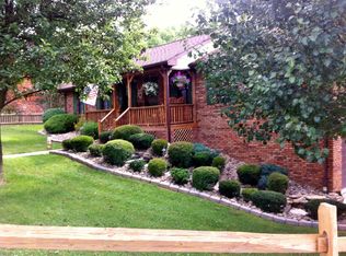 239 Oakwood Rd, Culloden, WV 25510