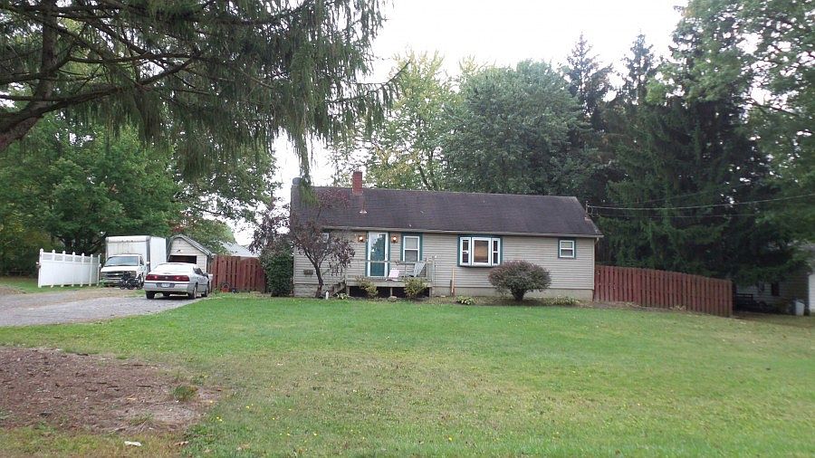 1st image of 239 Montrose St