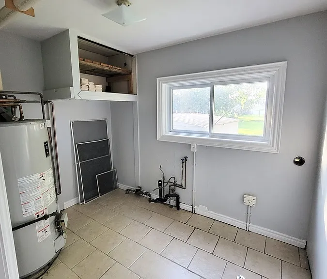211 Park St — Photo 14