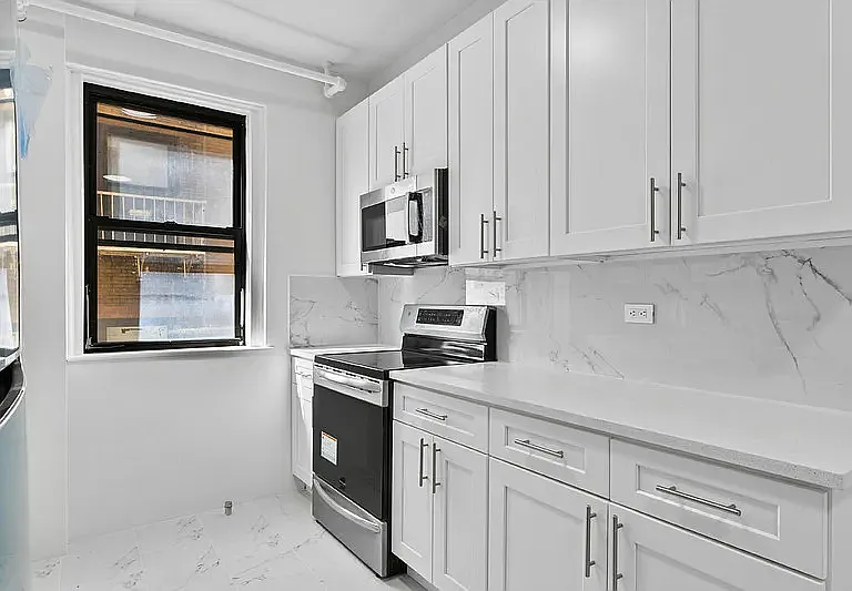 915 W End Ave #1403 — Photo 8