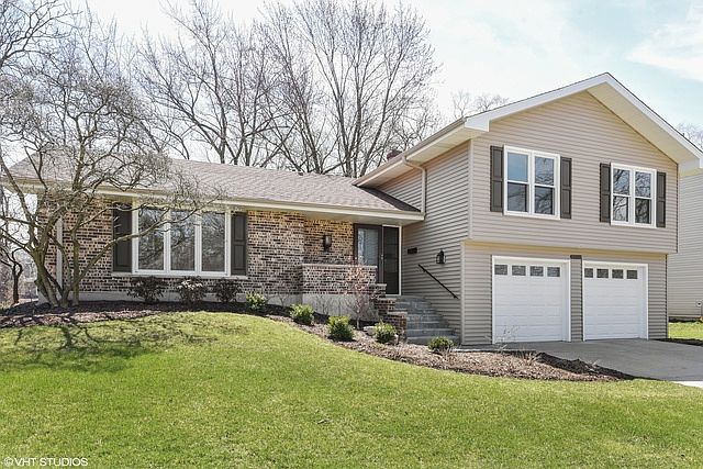 1st image of 22W109 Glen Valley Dr