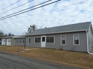 56 Holland Rd, Brimfield, MA 01010