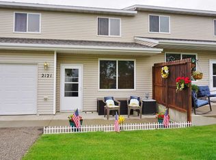 2121 13th St NW, Minot, ND 58703