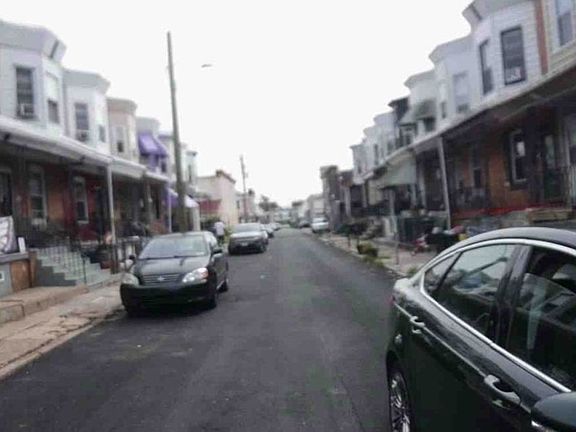 Exterior Neighborhood (street photo)