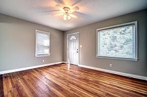 4th image of 3060 Grasmere Ave