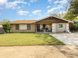 3462 Pebbleshores Dr, Dallas, TX 75241