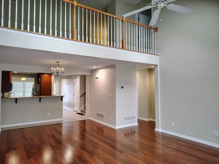 10557 Castle Ln — Photo 5