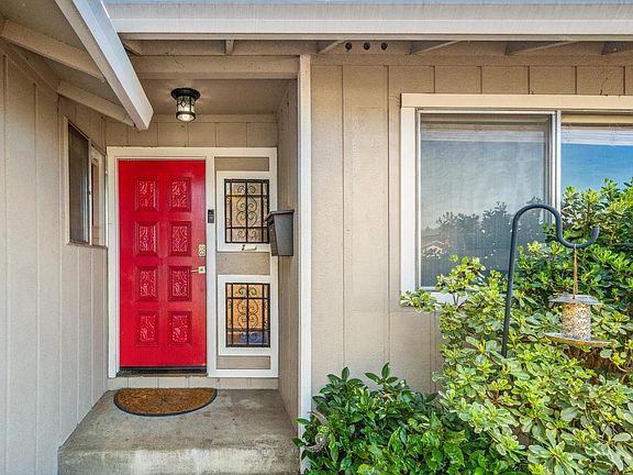 4th image of 5116 Oak Park Way