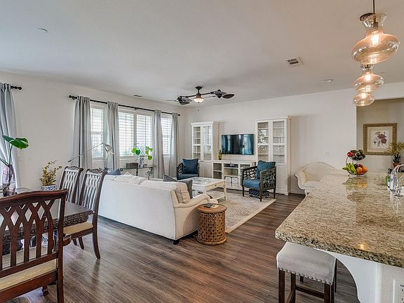4th image of 26296 Adelina Dr