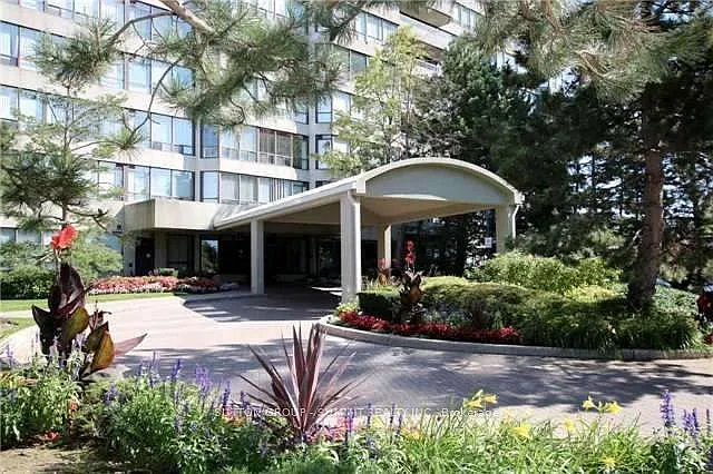 2 bed, $2,900 — Photo 2