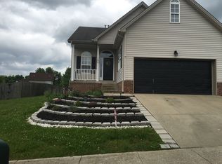 102 Mayflower Ct, Georgetown, KY 40324