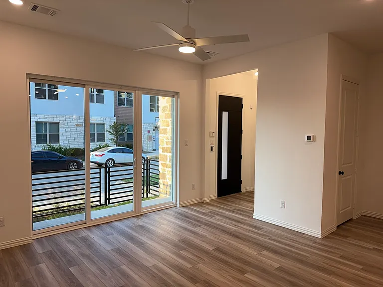 1289 Doris May Dr — Photo 5