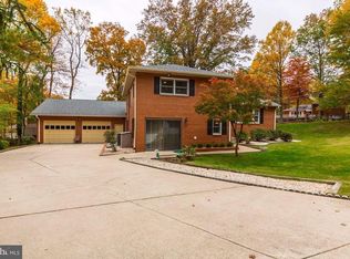 3601 University Dr, Fairfax, VA 22030