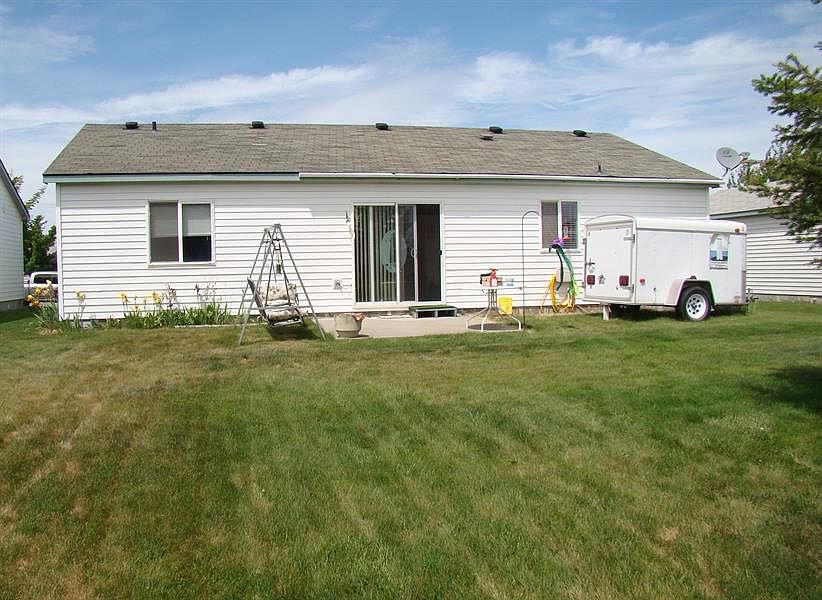 2nd image of 904 E Shasta Ave