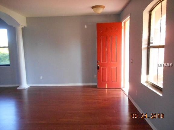 3rd image of 2928 Siesta View Dr