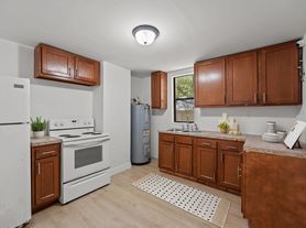 647 Pippin St, Jacksonville, FL
