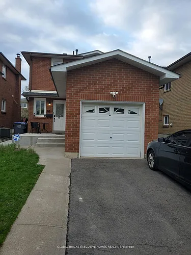 18 Deerpark Cres Photo 1