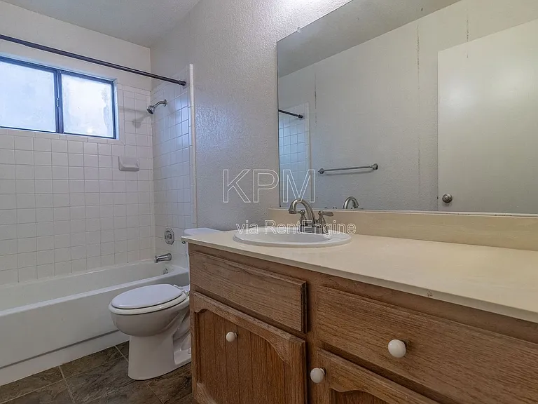 2828 Smoke Tree Cir — Photo 20