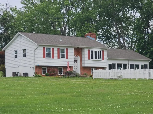 264 Greenhaven Dr, Elkton, MD 21921