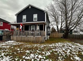 21 Pine Ave, Grand Falls Windsor, NL A2A2B8