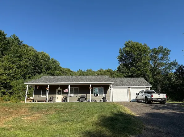 3 Dragon Fly Dr, Gardiner, ME 04345