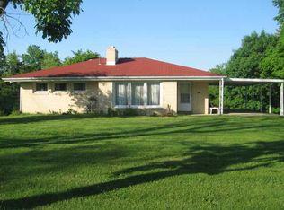 420 Hookstown Grade Rd, Coraopolis, PA 15108