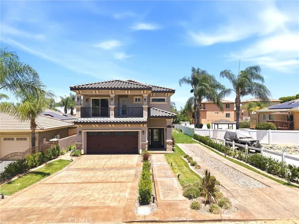 14388 Dove Canyon Dr, Riverside, CA 92503