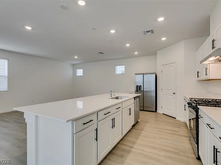 9133 Vesey Ave — Photo 26