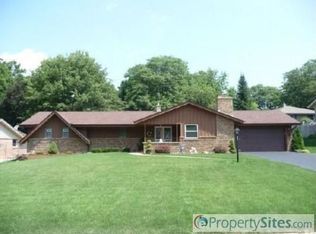 4628 Lanewood Dr, Rockford, IL 61108