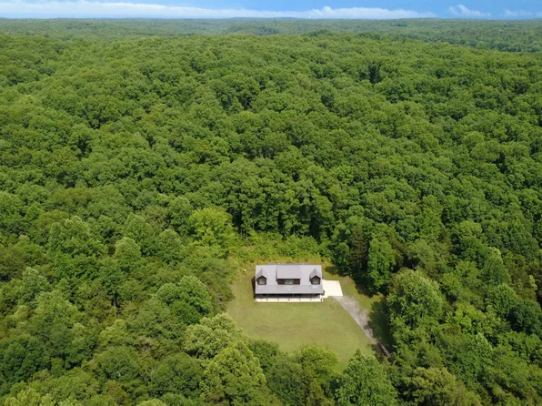 7075 Pinewood Rd, Nunnelly, TN 37137