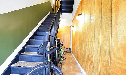 Rented by Artur Gutman, LREB