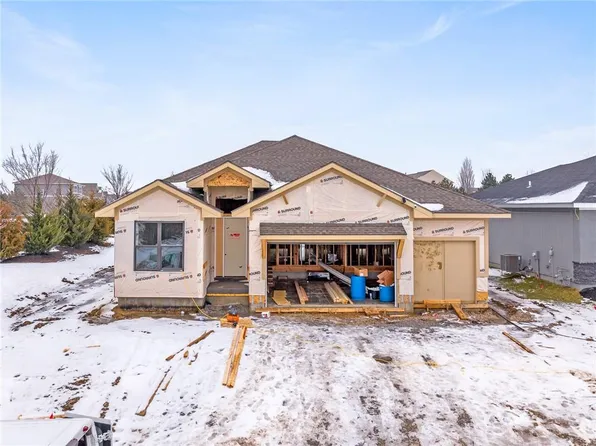 9251 Gander St, Lenexa, KS 66227