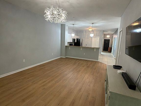 3rd image of 10020 Heather Ln APT 903