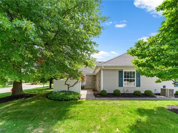 8262 Cyrus Ln, Northfield, OH 44067