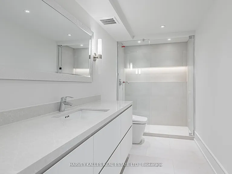1166 Bay St #1703 — Photo 16