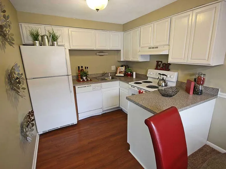 ApartmentKitchen2