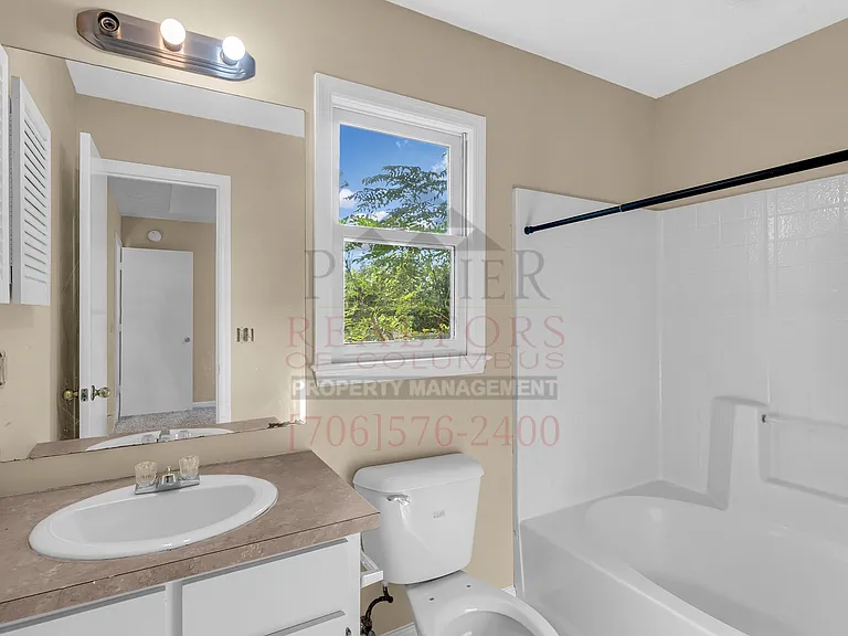 883 Chesapeake Way — Photo 2